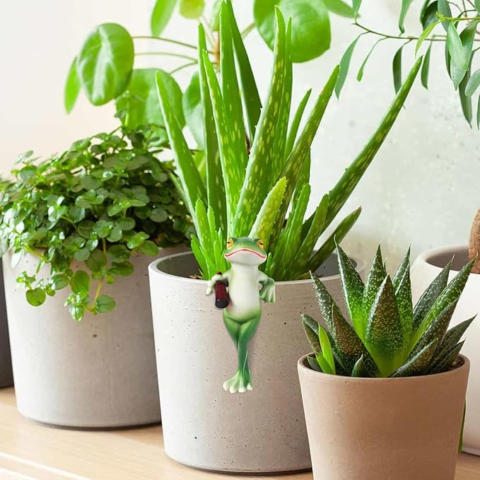 Resin Frog Garden Decor, Tipsy Frog Flower Pot Decoration for Garden Outdoor Decor, Tipsy Frogs Pot Hugger for Home Garden Fence Patio Yard Decor