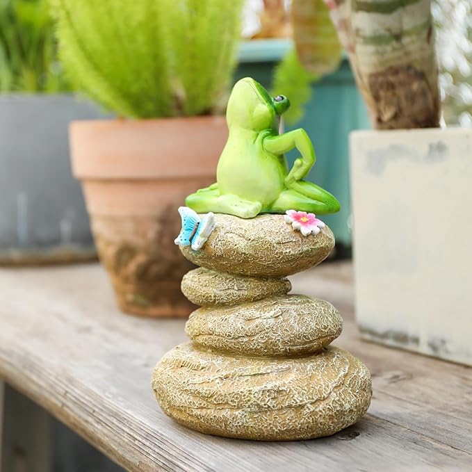 Solar Garden Statues Outdoor Frog Decor, Garden Sculptures Stones Solar Statue Novelty Yoga Frog Figurine Decoration for Patio Yard Porch Art Home Decor